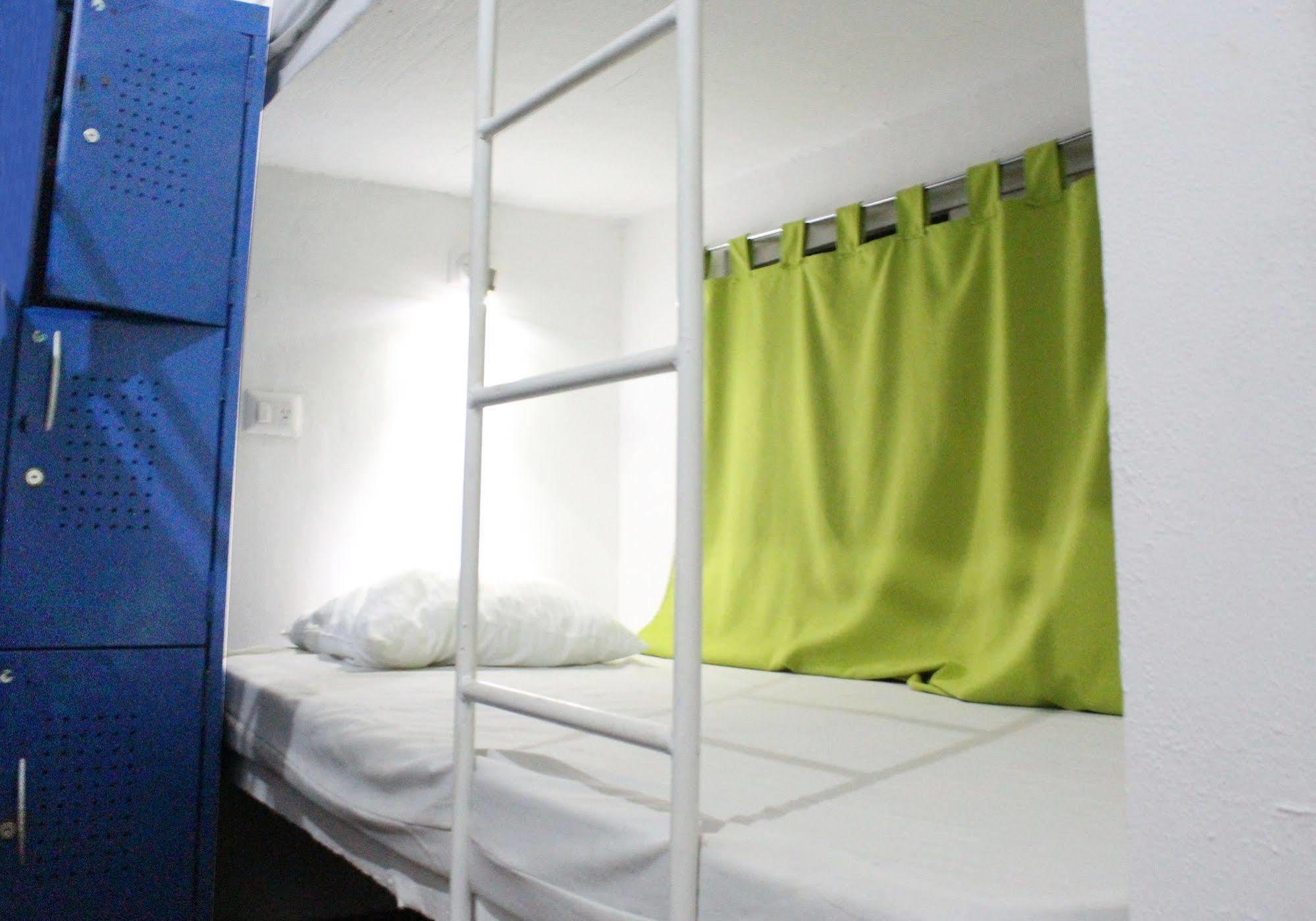 Hostal Vive La Vida Playa del Carmen Esterno foto
